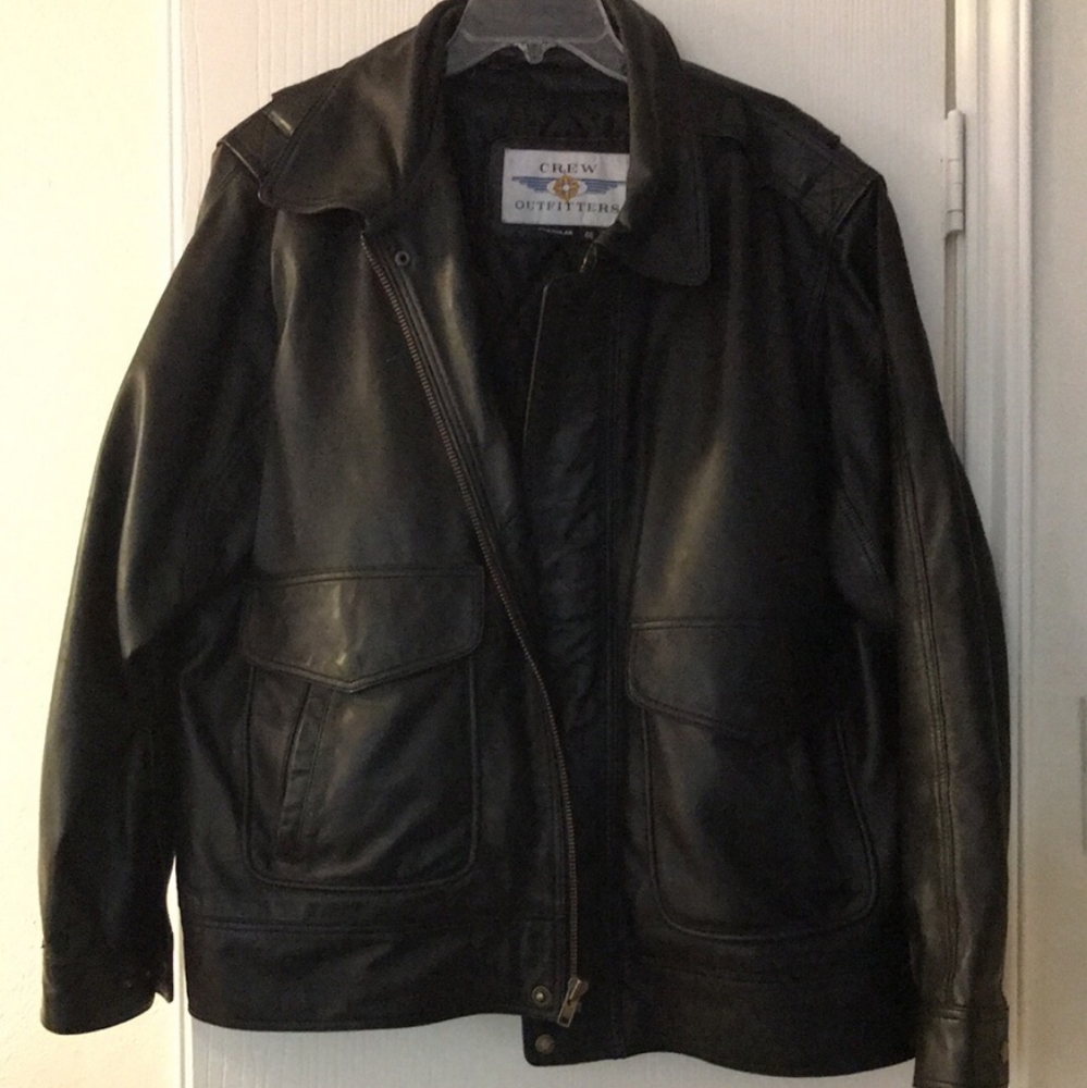 Crew Outfitters Leather Bomber Jacket, Pilot Jacket New, never worn, winter coat